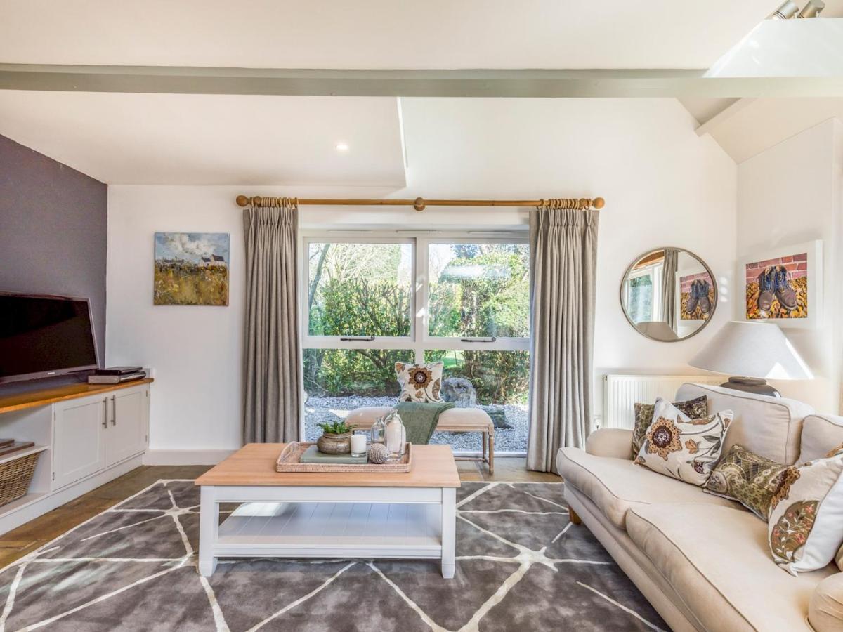 Pass The Keys Peaceful And Beautiful 1 Bedroom Barn Conversion 치체스터 외부 사진