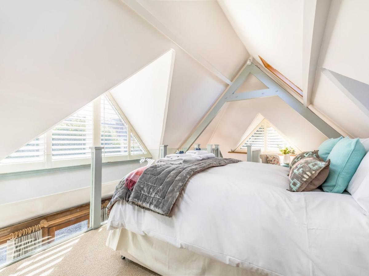 Pass The Keys Peaceful And Beautiful 1 Bedroom Barn Conversion 치체스터 외부 사진